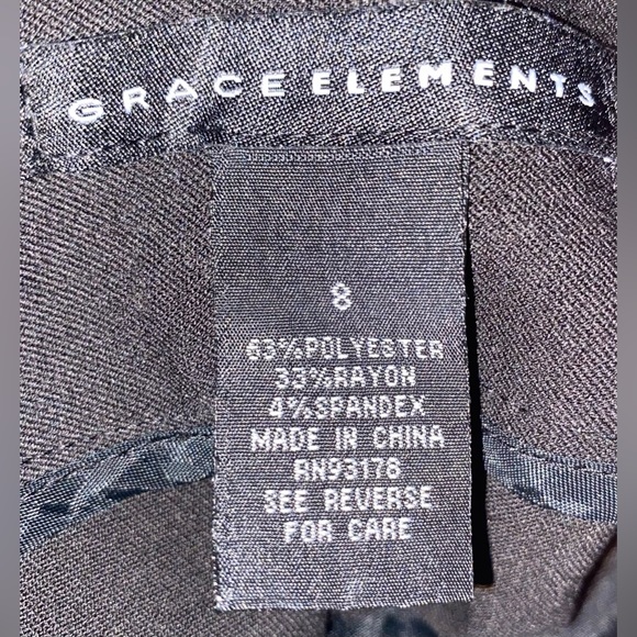 GRACE ELEMENTS BLACK LONG SKIRT WITH A SLIT and & RHINESTONE BUTTONS SIZE 8 - Picture 3 of 3